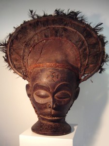 Создать мем: африканские маски конго, африканская маска chokwe, маски африки