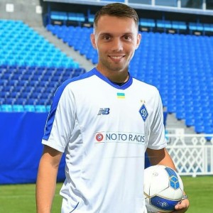 Create meme: the match Dynamo Kiev and Slavia, Alberto footballer Dynamo, Dynamo