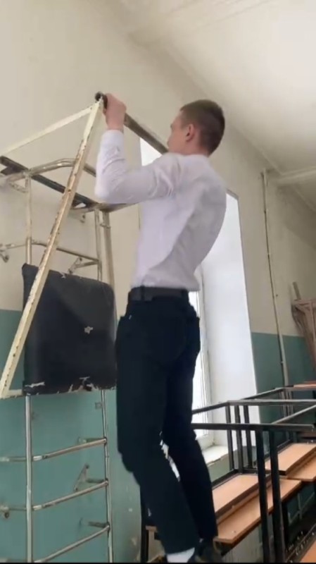 Create meme: in school , stairs with, construction ladder