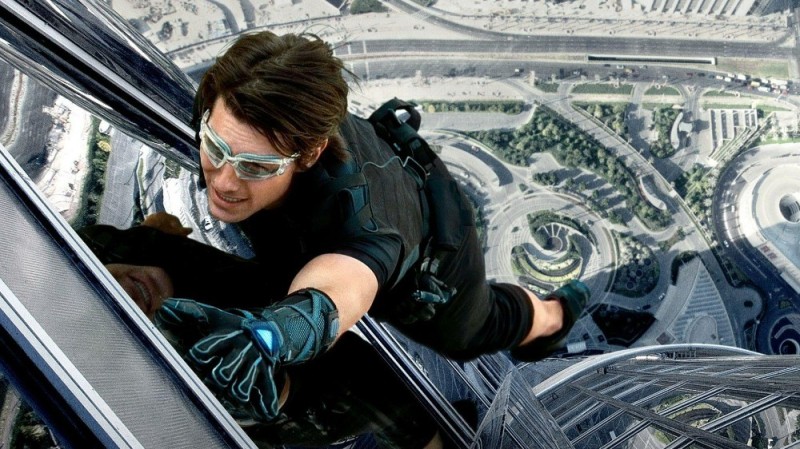 Create meme: Tom Cruise on Burj Khalifa, Mission impossible: The Phantom protocol, Tom Cruise mission impossible