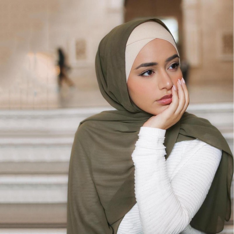 Создать мем: мусульманские платки, красивый хиджаб, мусульманка в платке