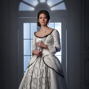 Создать мем: платья викторианской эпохи, платье в стиле 18 века энн, исторические платья