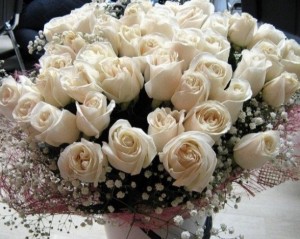 Создать мем: красивый букет белых роз, красивые цветы розы, букеты белых роз