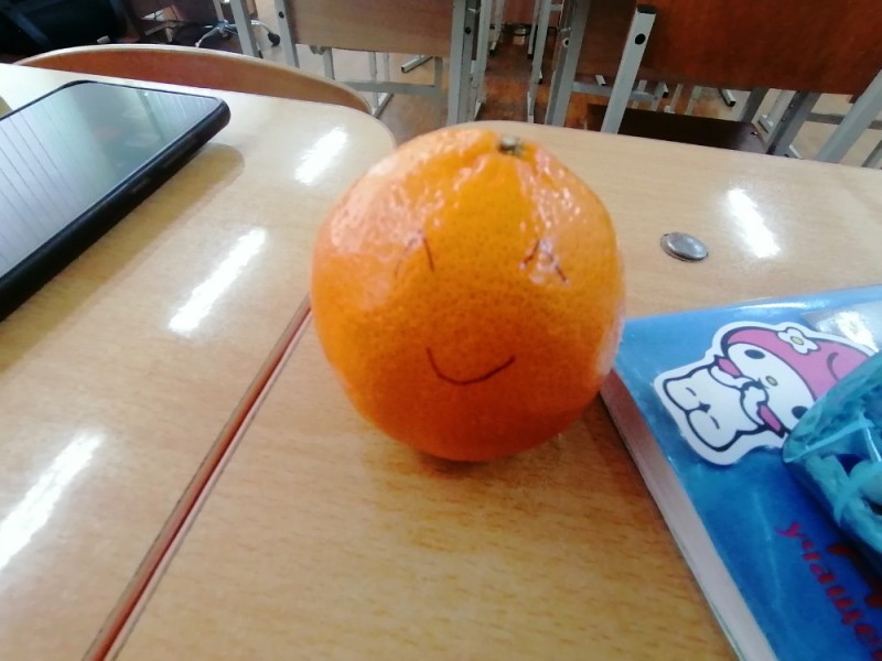 Создать мем: мандарин, сладкий апельсин, веселый апельсин