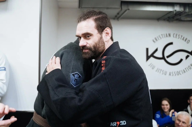 Создать мем: бразильское джиу джитсу, человек, том харди bjj