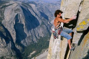 Создать мем: скалолаз патрик эдлинджер, скалолазание, альпинист на скале