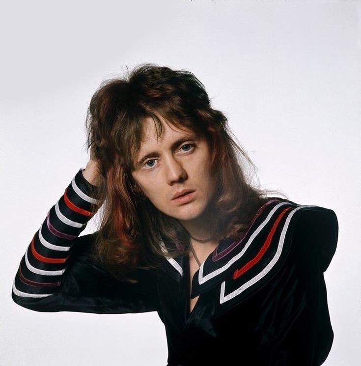 Создать мем: suzi quatro "main attraction", roger taylor, парень