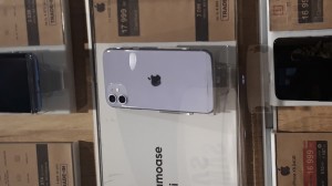 Создать мем: iphone xs max 256 white, фотографии коробки от айфонаи 8+, айфон 11 коробка