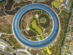 Создать мем: apple park в купертино, кремниевая долина сан франциско, apple park в купертино штат калифорния