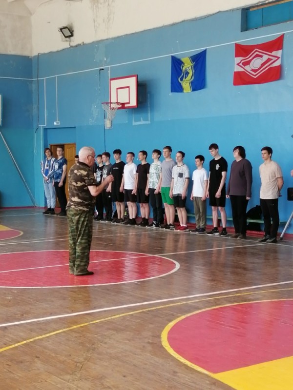 Create meme: military sports game zarnitsa, gym, lebyazhevsky Cossack cadet corps