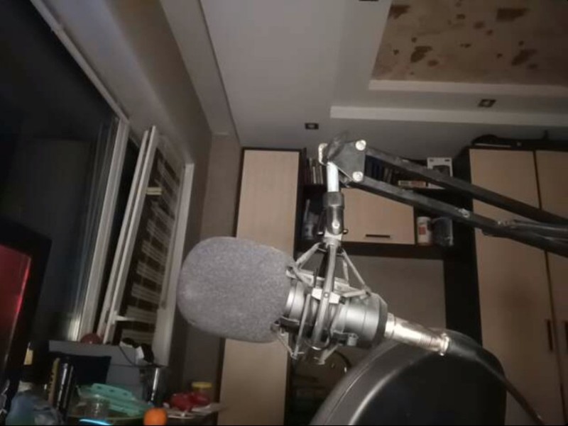 Create meme: studio microphone, professional microphone, microphone professional bm800