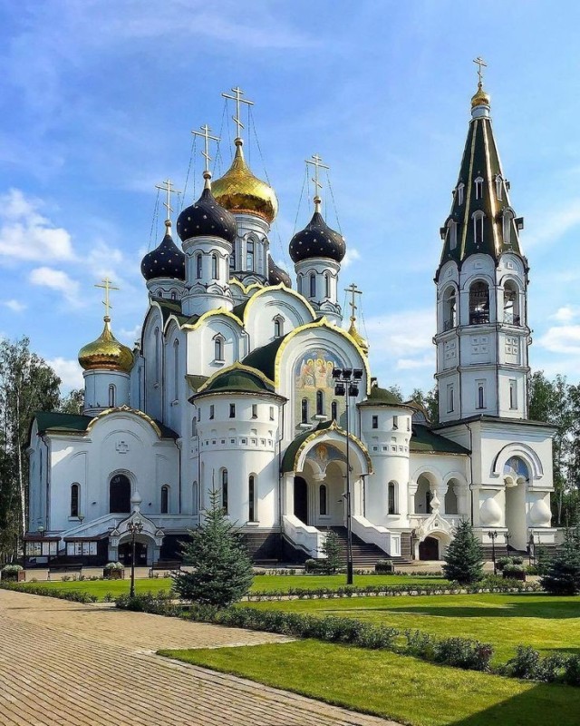 Create meme: alexander nevsky temple, alexander nevsky temple knyazhye lake, Alexander Nevsky church in knyazhye lake
