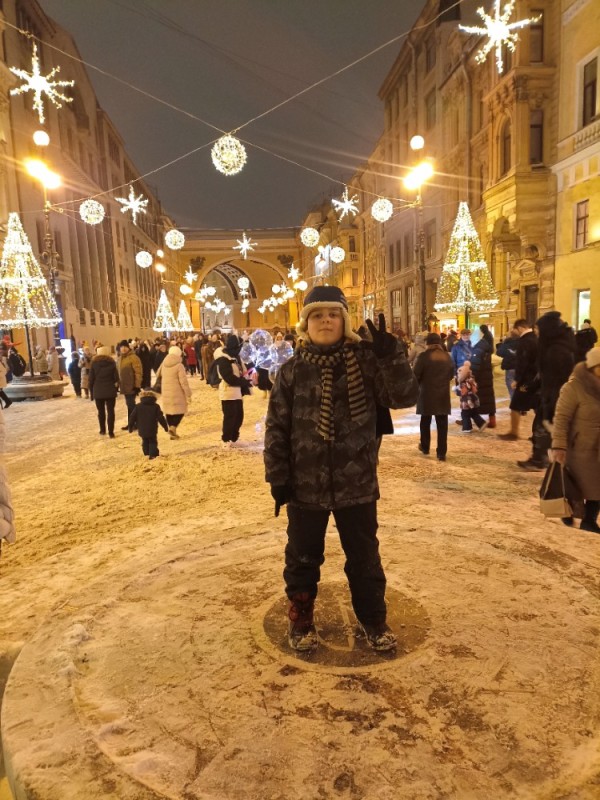 Создать мем: питер новогодний, новый год на невском проспекте санкт-петербург к 2023 году, новый год в питере