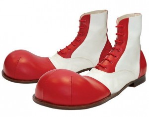 Создать мем: красные ботинки женские, обувь, клоунские ботинки никулина