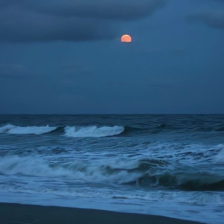 Create meme: sea night, night sea without moon, sea waves night