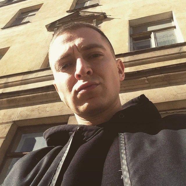 Создать мем: оксимирон прическа, oxxxymiron, баста и оксимирон