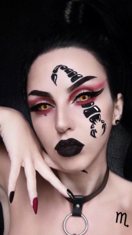 Create meme: gothic eye makeup, halloween makeup for girls, makeup makeup