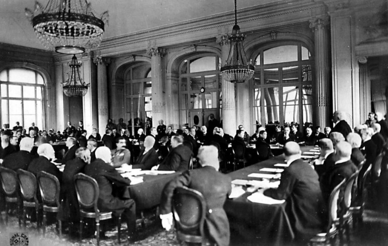 Создать мем: государственная дума российской империи 1906, парижская конференция 1919, версальский мирный договор 1919