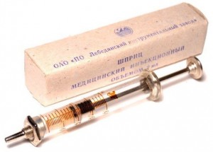 Create meme: Soviet glass syringes, syringe injecta record, the glass syringe 2 ml