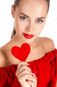 Создать мем: красивая молодая женщина, женщина, сердце руками портрет