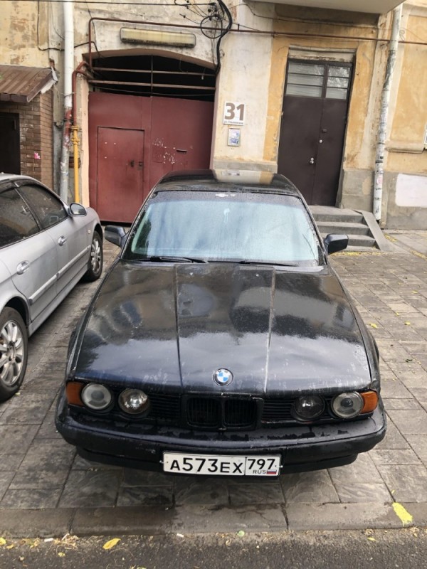 Create meme: BMW 7er II (E32) , bmw bu, bmw e34