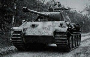 Создать мем: танк пантера 1944 года, немецкий танк пантера, танк пантера черно белая