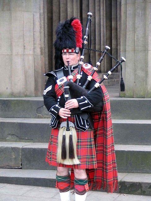 Create meme: scottish bagpipes, the scotsman with the bagpipes, scotland kilt bagpipes