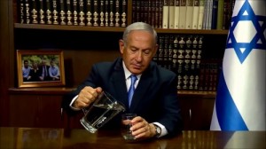 Создать мем: Нетаньяху пьёт