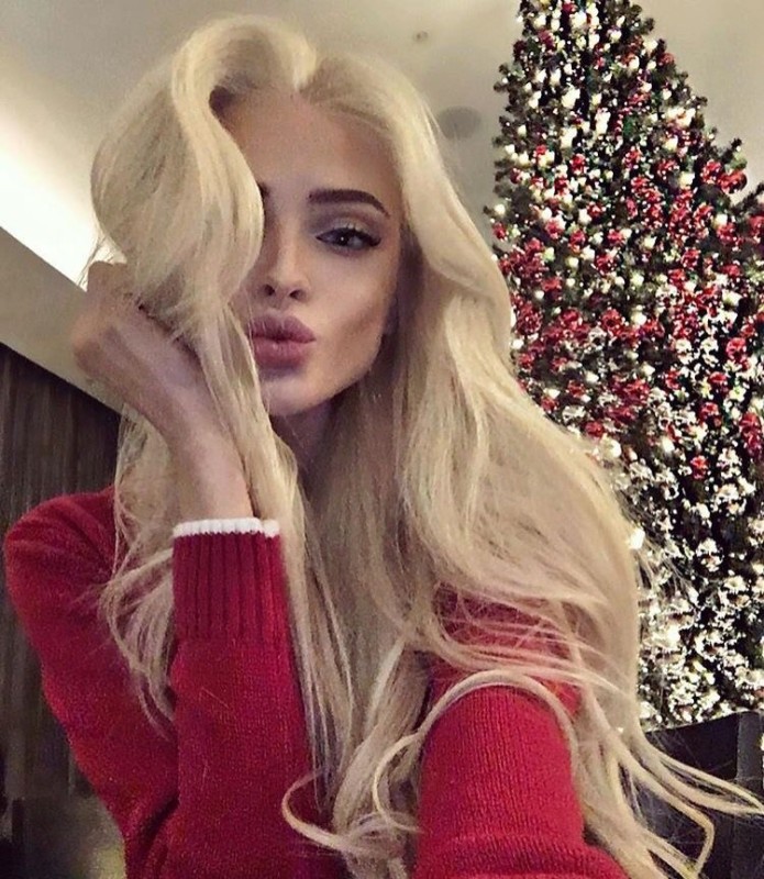 Create meme: blonde hair, model Alena Shishkova, Shishkova