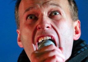 Создать мем: навальный открыл рот, навальный злой, навальный кричит