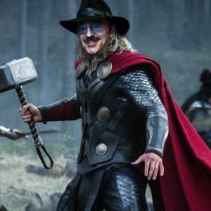 Создать мем: hammer of thor, thor 3, крис хемсворт