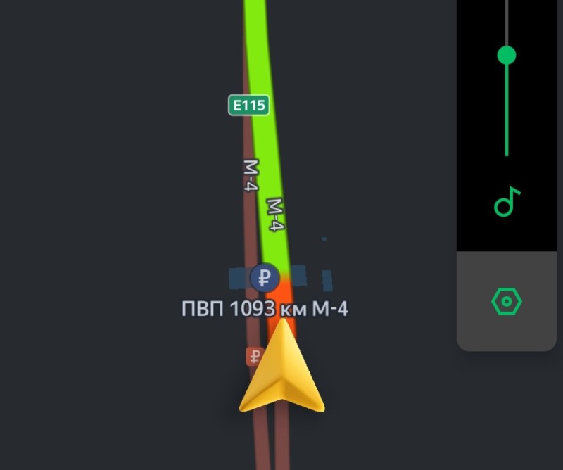 Create meme: the phone screen, the navigator shows the speed, traffic jam on the navigator