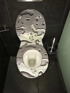 Создать мем: унитаз, странные туалеты, дизайн туалет