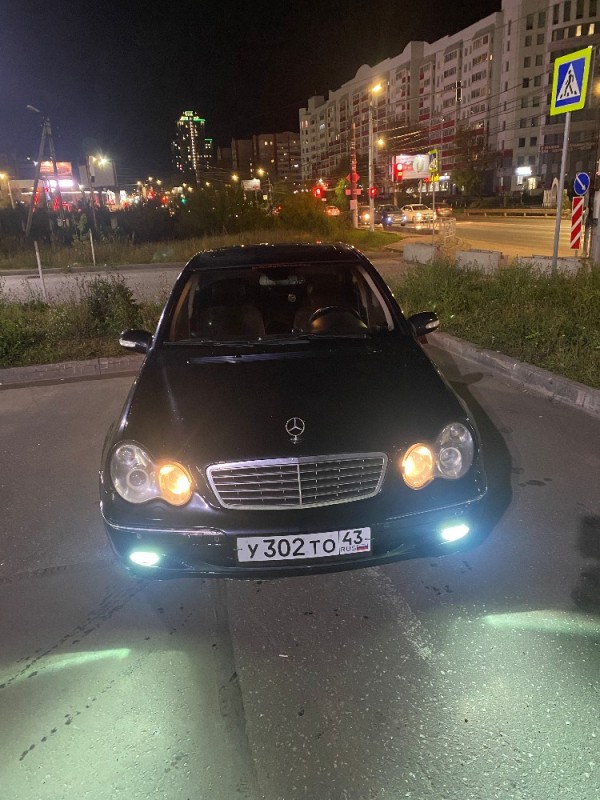 Создать мем: мерседес e 211, мерседес 2001, mercedes-benz