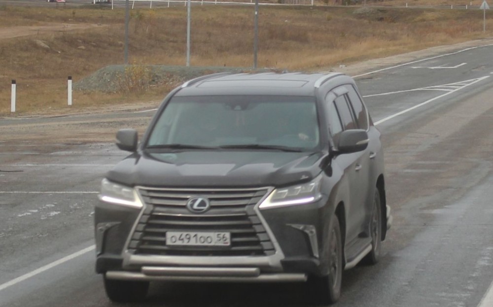 Создать мем: лексус 593, lexus lx 570 2016, новый lexus lx