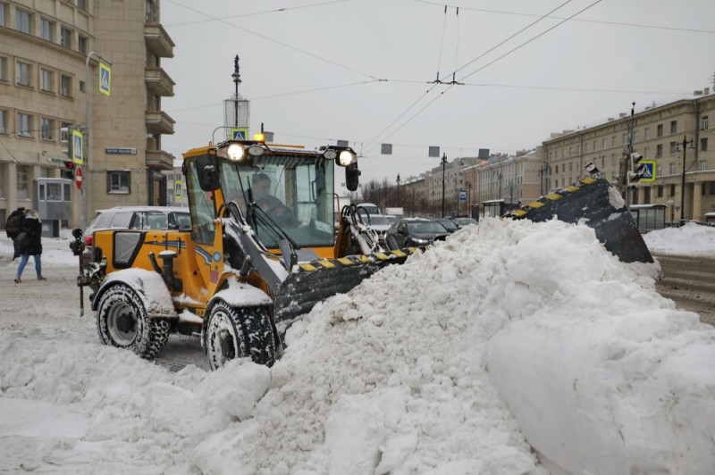 Create meme: snow removal , snow in St. Petersburg, snow removal Kazan