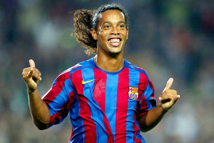 Create meme: Ronaldinho , ronaldinho barcelona, ronaldinho 2005