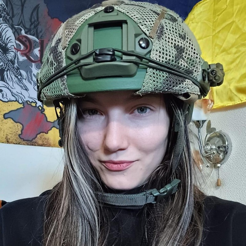 Create meme: The warrior's helmet, tactical helmet, mich 2000 tactical helmet