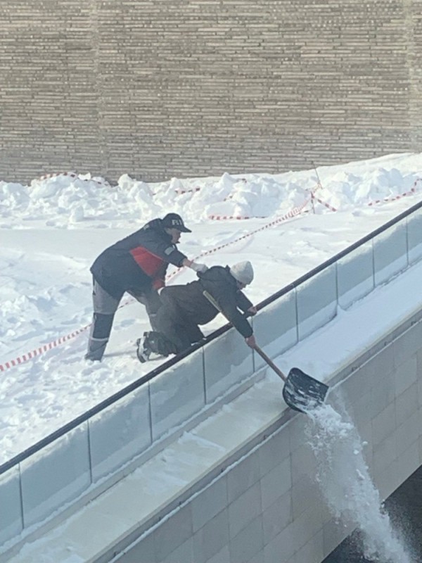 Create meme: cleaning roofs from snow, snow from the roof, snow cleaning