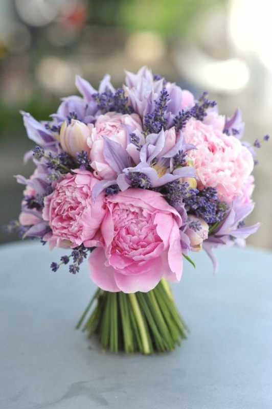 Создать мем: свадебный букет, цветы букет невесты, стильный букет цветов
