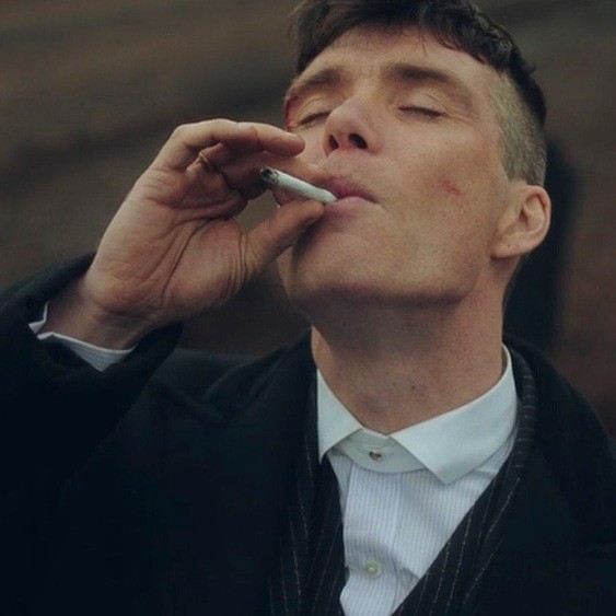 Create meme: Thomas shelby peaky Blinders, shelby peaky blinders, Thomas Shelby smokes a meme