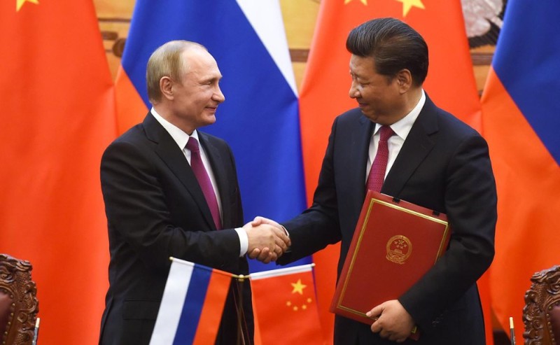 Создать мем: си цзиньпином, союз россии и китая, россия и китай против сша