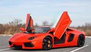 Создать мем: lamborghini aventador v12, lamborghini aventador roadster, lamborghini aventador lp 700