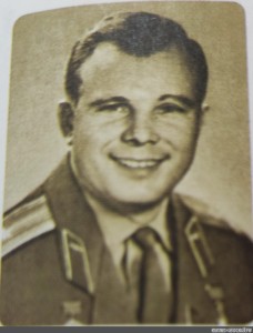 Create meme: Yuri Gagarin , heroes cosmonaut yuri gagarin, yuri gagarin is the first cosmonaut