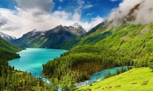 Создать мем: озеро алтай, красивые озера россии, горное озеро