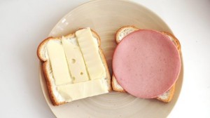 Создать мем: бутерброд с колбасой 1, бутерброд с маслом сыром и колбасой, бутерброды