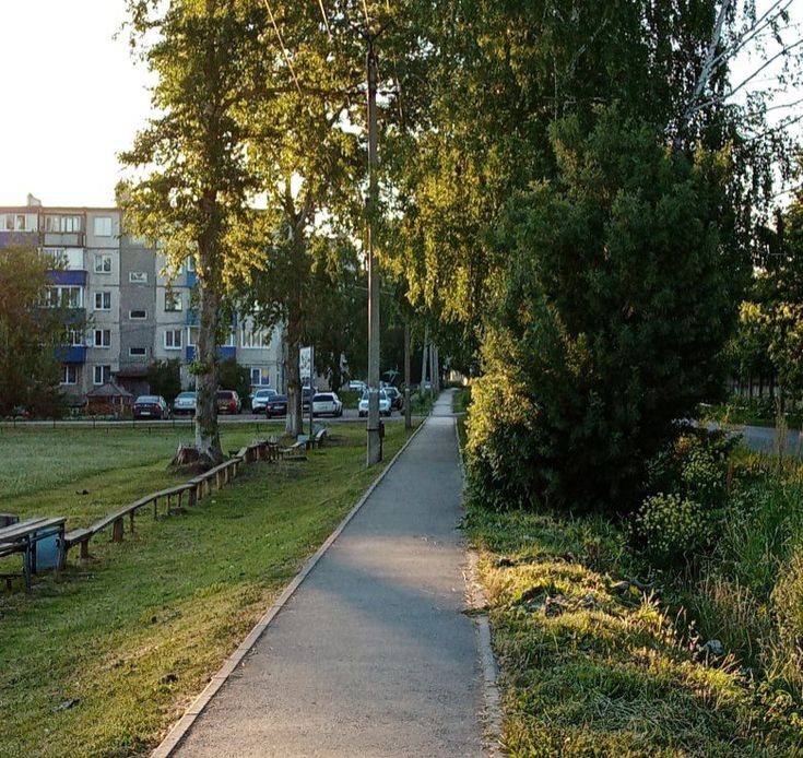 Create meme: morning summer, the city of Dzerzhinsky, To the park
