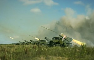Создать мем: реактивная система залпового огня, артиллерийские войска россии, рсзо бм-21 град