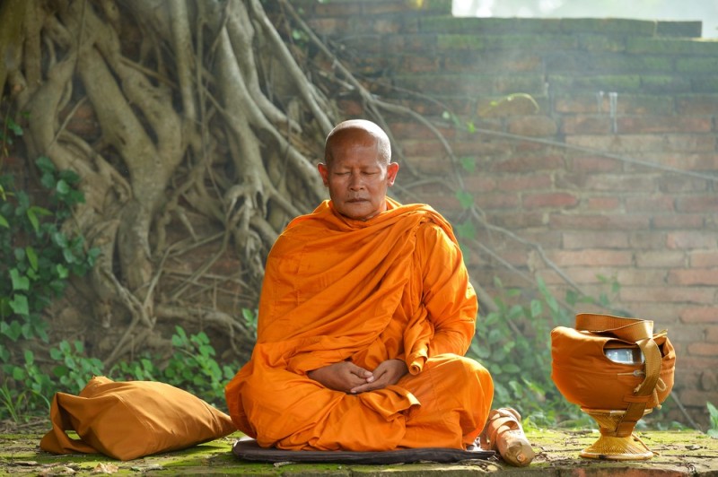 Создать мем: буддийский монах, буддисты, буддизм махаяна монахи