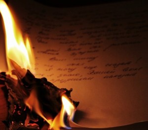Создать мем: свеча любви, сожгите прошлое в огне, огонь свеча